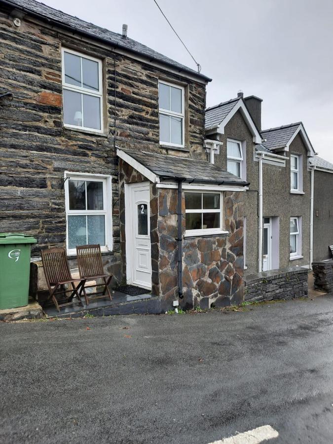 Penrhyndeudreath Snowdonia Rock Cottage - Cosy And Pet Friendly מראה חיצוני תמונה